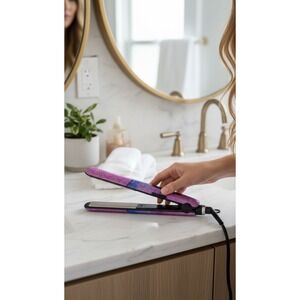 Remington 1 Inch Ceramic Flat Iron Hair Straightener Purple Galaxy‎ Print S1510